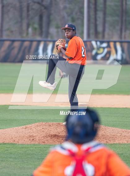 Thumbnail 1 in Terry Sanford @ South View photogallery.