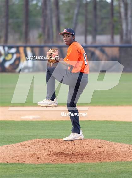 Thumbnail 3 in Terry Sanford @ South View photogallery.