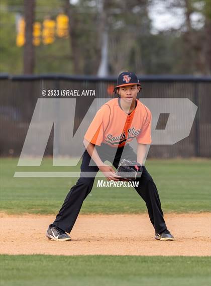 Thumbnail 3 in Terry Sanford @ South View photogallery.