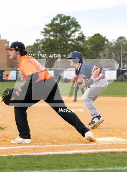 Thumbnail 3 in Terry Sanford @ South View photogallery.