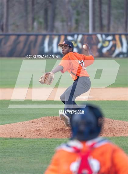 Thumbnail 2 in Terry Sanford @ South View photogallery.