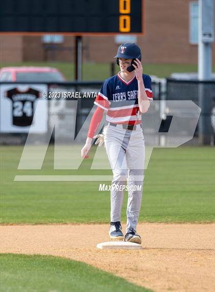 Thumbnail 3 in Terry Sanford @ South View photogallery.