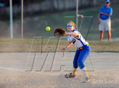 Thumbnail 3 in St. Clair vs. St. Francis Borgia photogallery.