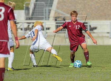 Thumbnail 3 in Air Academy vs. Cheyenne Mountain (CHSAA 4A Final) photogallery.