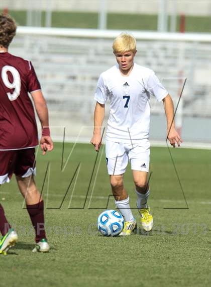 Thumbnail 3 in Air Academy vs. Cheyenne Mountain (CHSAA 4A Final) photogallery.