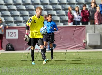 Thumbnail 3 in Air Academy vs. Cheyenne Mountain (CHSAA 4A Final) photogallery.