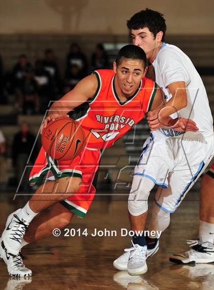 Thumbnail 1 in Poly @ Foothill (MaxPreps Holiday Classic) photogallery.