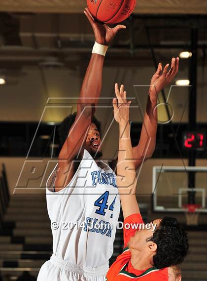 Thumbnail 1 in Poly @ Foothill (MaxPreps Holiday Classic) photogallery.