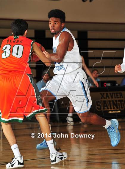 Thumbnail 2 in Poly @ Foothill (MaxPreps Holiday Classic) photogallery.