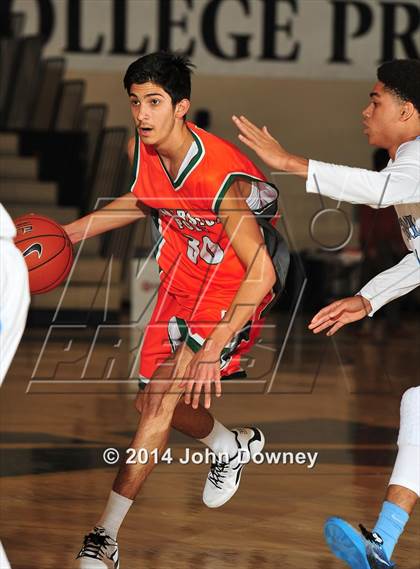 Thumbnail 2 in Poly @ Foothill (MaxPreps Holiday Classic) photogallery.