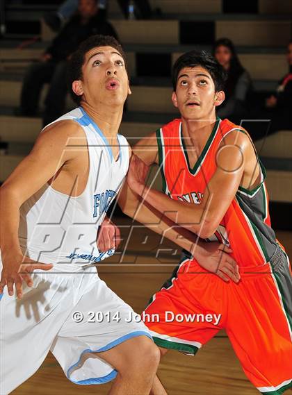 Thumbnail 3 in Poly @ Foothill (MaxPreps Holiday Classic) photogallery.