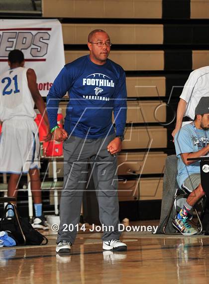 Thumbnail 2 in Poly @ Foothill (MaxPreps Holiday Classic) photogallery.