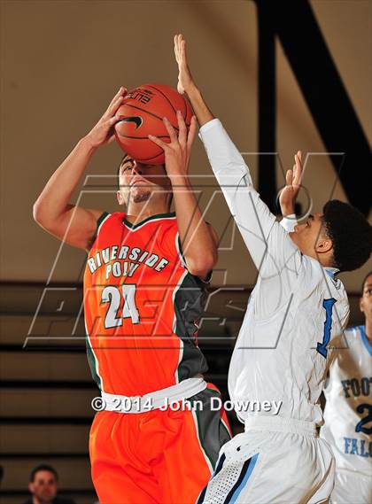 Thumbnail 1 in Poly @ Foothill (MaxPreps Holiday Classic) photogallery.