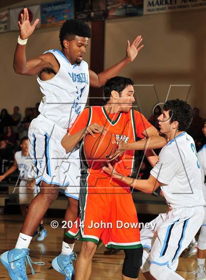 Thumbnail 2 in Poly @ Foothill (MaxPreps Holiday Classic) photogallery.