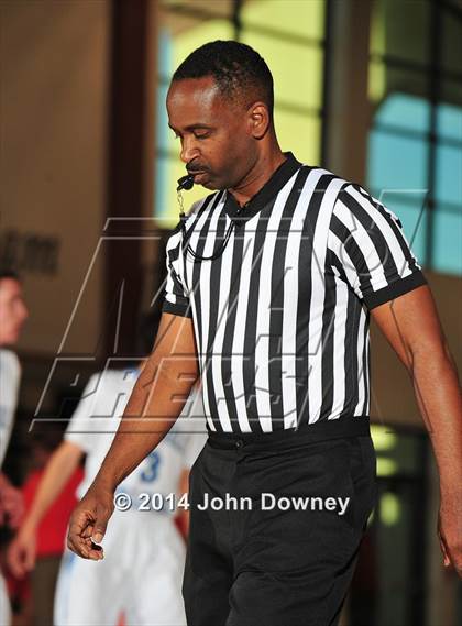 Thumbnail 3 in Poly @ Foothill (MaxPreps Holiday Classic) photogallery.