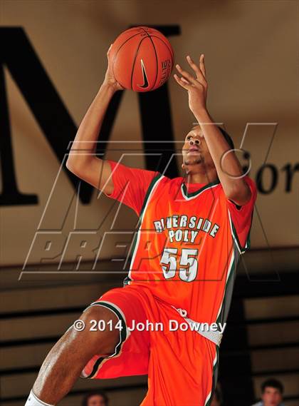 Thumbnail 2 in Poly @ Foothill (MaxPreps Holiday Classic) photogallery.