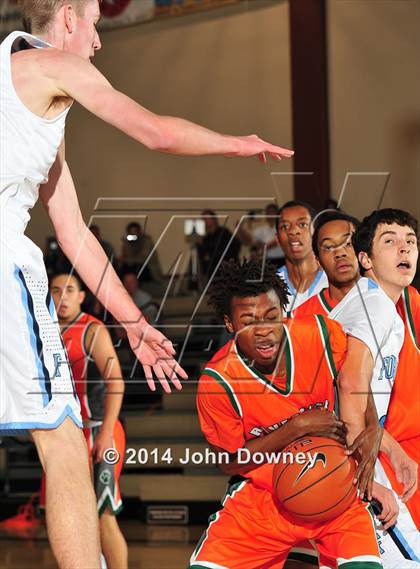 Thumbnail 2 in Poly @ Foothill (MaxPreps Holiday Classic) photogallery.