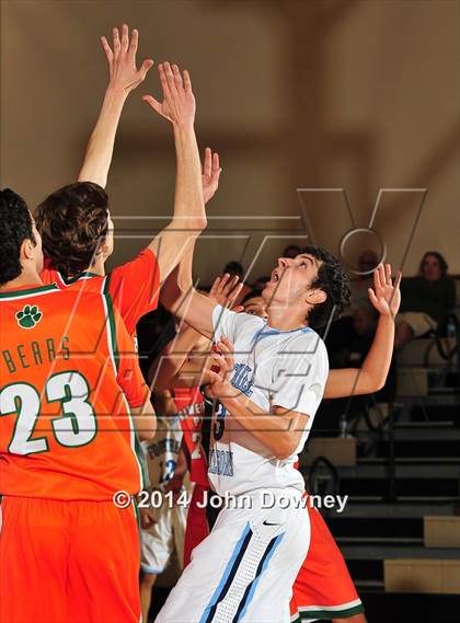 Thumbnail 1 in Poly @ Foothill (MaxPreps Holiday Classic) photogallery.