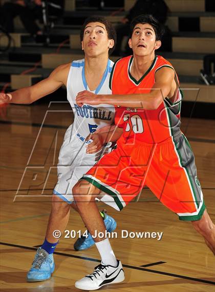 Thumbnail 1 in Poly @ Foothill (MaxPreps Holiday Classic) photogallery.