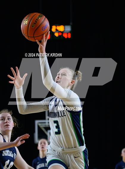 Thumbnail 3 in Woodinville vs. Gonzaga Prep (WIAA 4A Quarterfinals) photogallery.