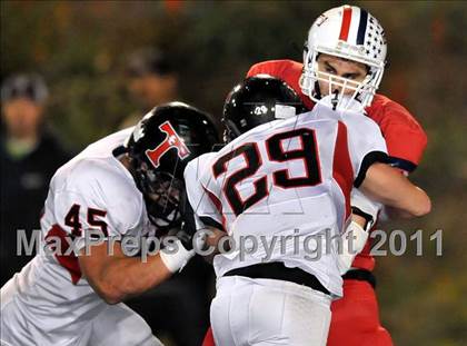 Thumbnail 1 in Tesoro vs. San Clemente (CIF SS Playoffs) photogallery.