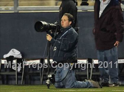 Thumbnail 1 in Tesoro vs. San Clemente (CIF SS Playoffs) photogallery.