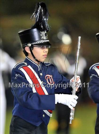 Thumbnail 3 in Tesoro vs. San Clemente (CIF SS Playoffs) photogallery.
