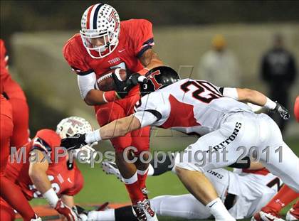 Thumbnail 3 in Tesoro vs. San Clemente (CIF SS Playoffs) photogallery.