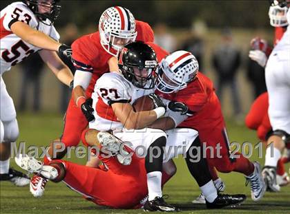 Thumbnail 2 in Tesoro vs. San Clemente (CIF SS Playoffs) photogallery.
