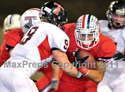 Thumbnail 3 in Tesoro vs. San Clemente (CIF SS Playoffs) photogallery.