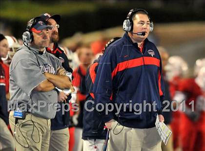 Thumbnail 3 in Tesoro vs. San Clemente (CIF SS Playoffs) photogallery.