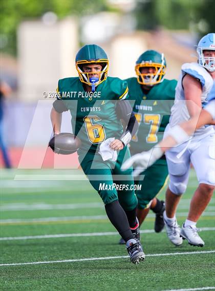 Thumbnail 3 in JV: Saugus @ Canyon photogallery.