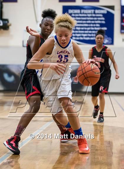 Thumbnail 1 in Rangeview vs. Fountain-Fort Carson (Douglas County Tournament) photogallery.