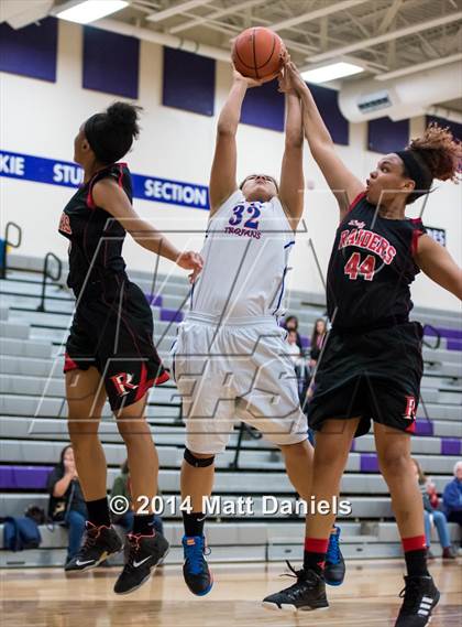 Thumbnail 2 in Rangeview vs. Fountain-Fort Carson (Douglas County Tournament) photogallery.
