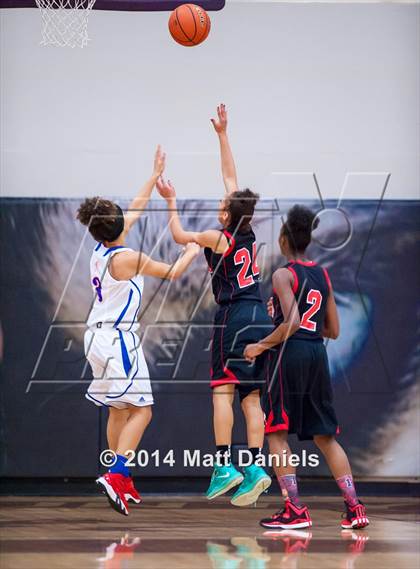 Thumbnail 2 in Rangeview vs. Fountain-Fort Carson (Douglas County Tournament) photogallery.