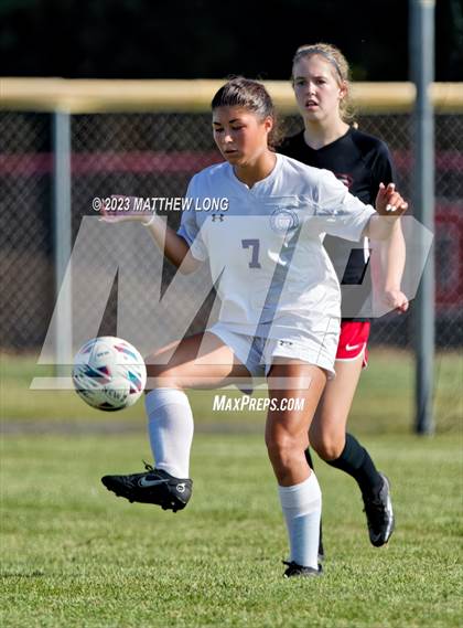 Thumbnail 3 in Park Tudor vs Canterbury photogallery.
