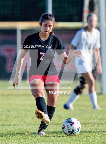 Thumbnail 1 in Park Tudor vs Canterbury photogallery.