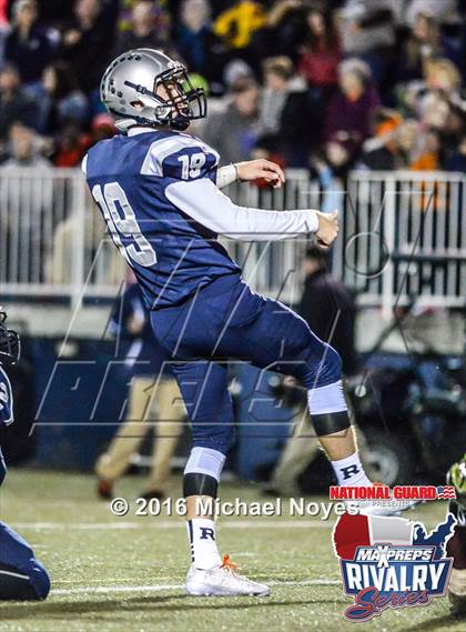 Thumbnail 1 in Evansville Mater Dei @ Evansville Reitz (2015 MaxPreps Rivalry Series) photogallery.