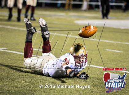 Thumbnail 3 in Evansville Mater Dei @ Evansville Reitz (2015 MaxPreps Rivalry Series) photogallery.