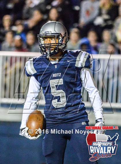 Thumbnail 2 in Evansville Mater Dei @ Evansville Reitz (2015 MaxPreps Rivalry Series) photogallery.
