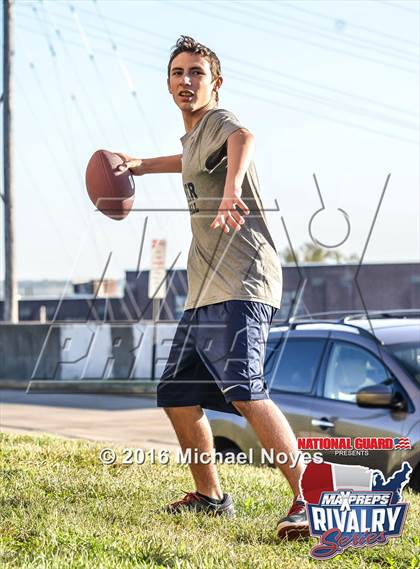 Thumbnail 1 in Evansville Mater Dei @ Evansville Reitz (2015 MaxPreps Rivalry Series) photogallery.