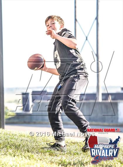 Thumbnail 1 in Evansville Mater Dei @ Evansville Reitz (2015 MaxPreps Rivalry Series) photogallery.