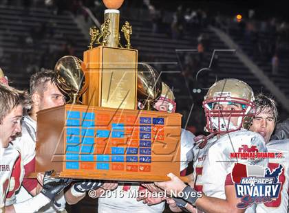Thumbnail 1 in Evansville Mater Dei @ Evansville Reitz (2015 MaxPreps Rivalry Series) photogallery.