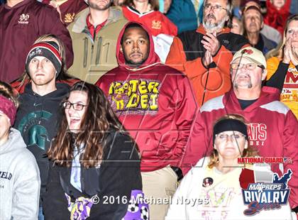 Thumbnail 1 in Evansville Mater Dei @ Evansville Reitz (2015 MaxPreps Rivalry Series) photogallery.