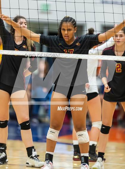 Thumbnail 2 in Liberty vs. Clovis West (CIF-CS D1 Final) photogallery.