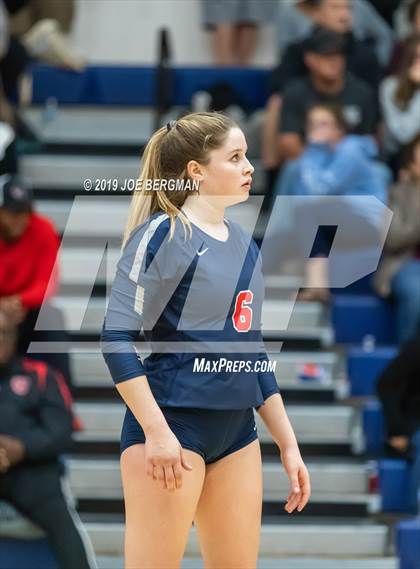 Thumbnail 2 in Liberty vs. Clovis West (CIF-CS D1 Final) photogallery.