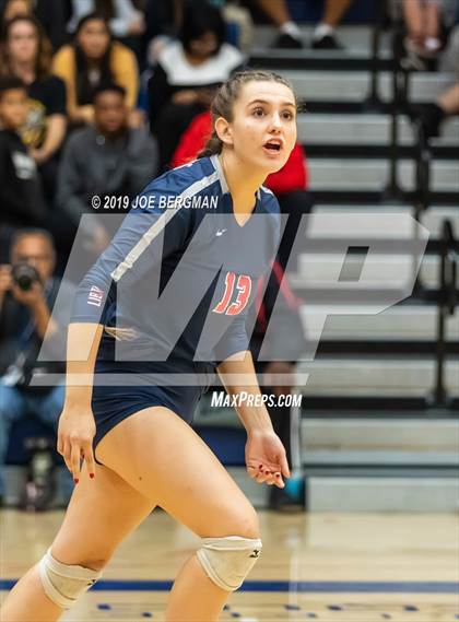 Thumbnail 1 in Liberty vs. Clovis West (CIF-CS D1 Final) photogallery.