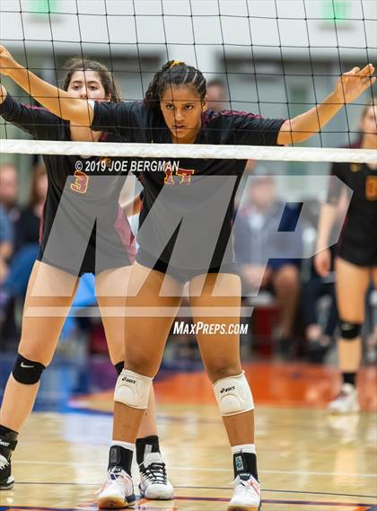 Thumbnail 3 in Liberty vs. Clovis West (CIF-CS D1 Final) photogallery.