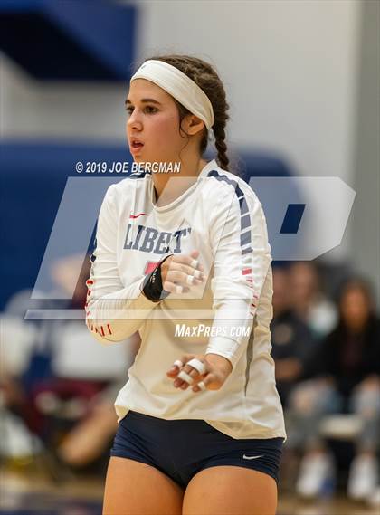 Thumbnail 2 in Liberty vs. Clovis West (CIF-CS D1 Final) photogallery.