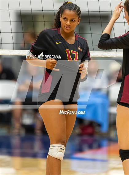 Thumbnail 2 in Liberty vs. Clovis West (CIF-CS D1 Final) photogallery.